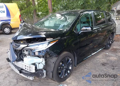 2024 Toyota Sienna Xse z USA, uszkodzony, nr VIN 5TDXRKEC7RS204551